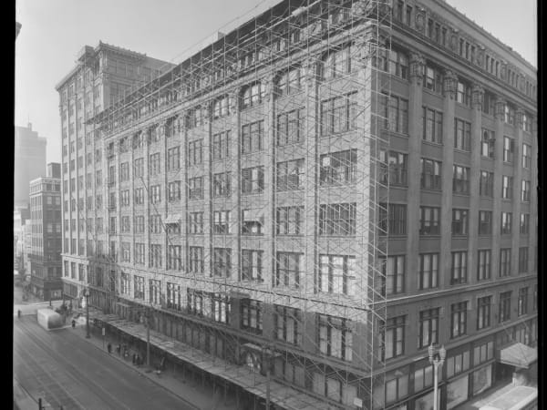 Southern side of the Stix, Baer and Fuller Building on Washington Avenue