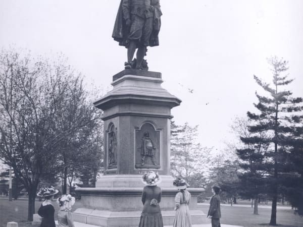 Shakespeare Monument. Tower Grove Park.