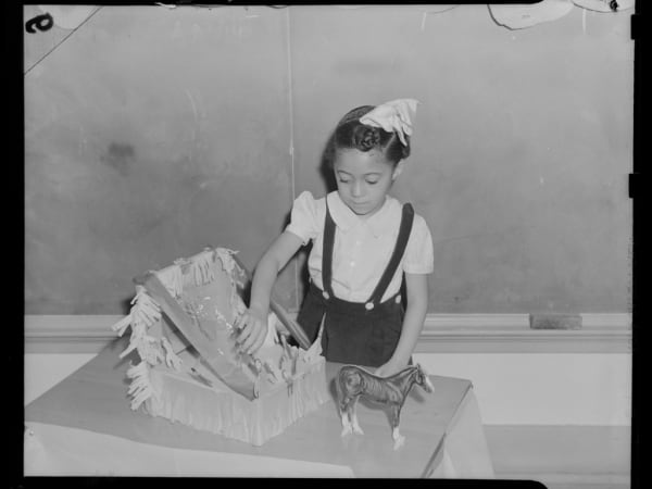Riddick School: Kindergarten Child Working on V.P. Float