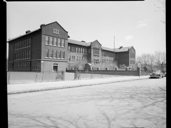 Farragut School: School Building