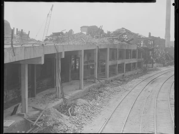 Construction of Busch Stadium, 250 Stadium Plaza