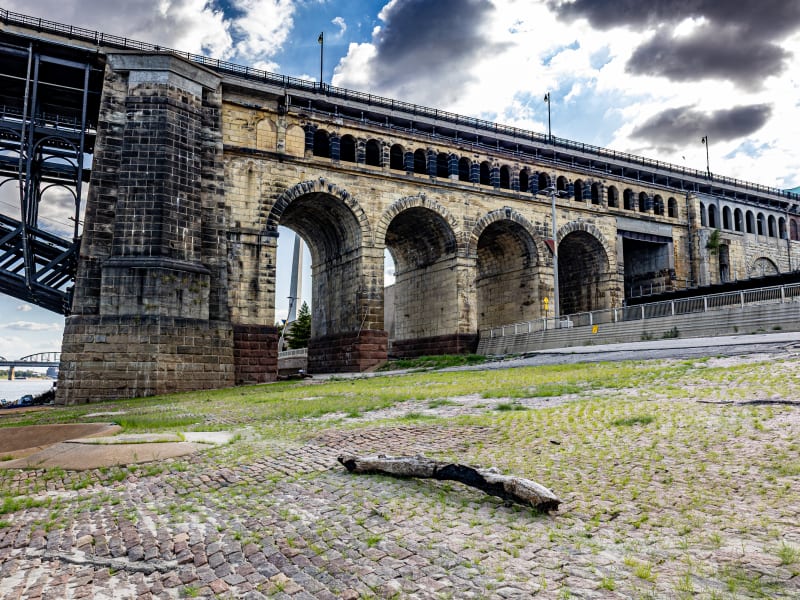 Eads Bridge
