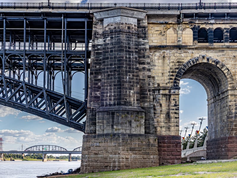 Eads Bridge