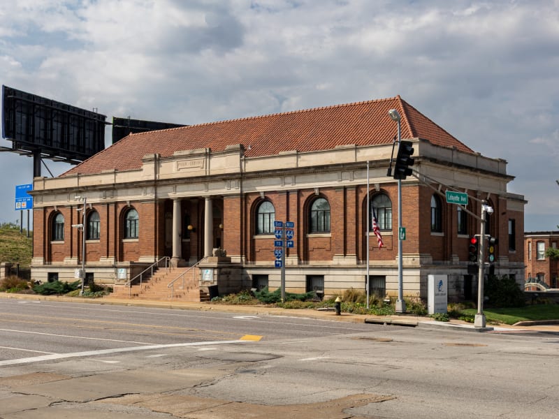 Barr Branch Library