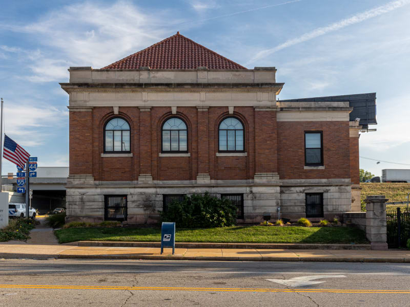 Barr Branch Library
