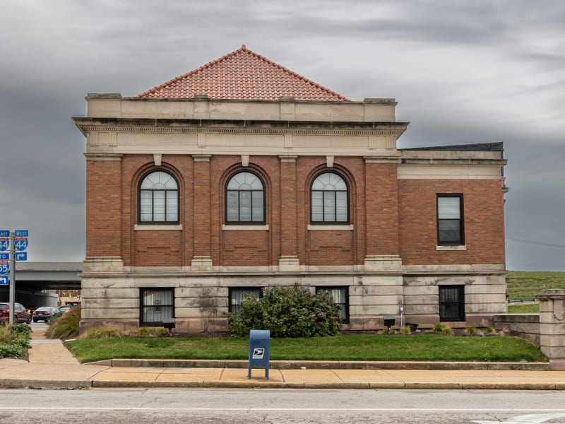 Barr Branch Library