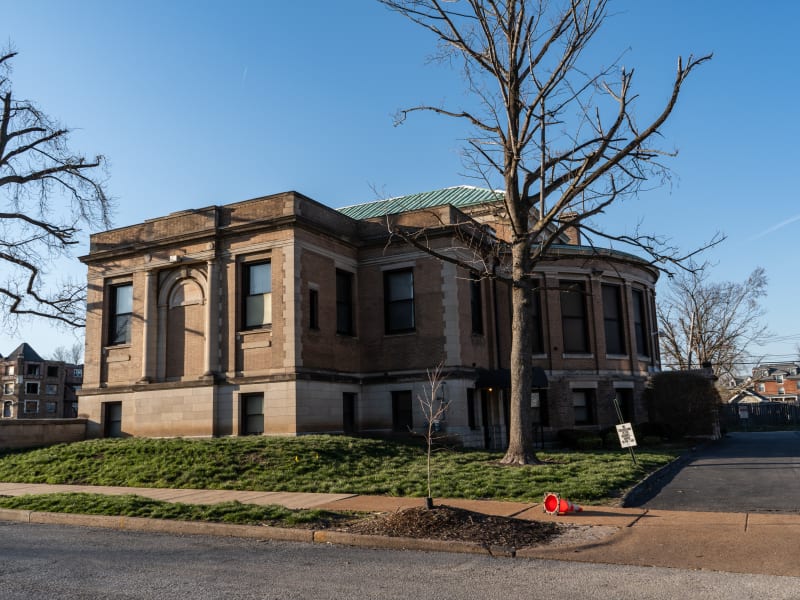 Cabanne Branch Library