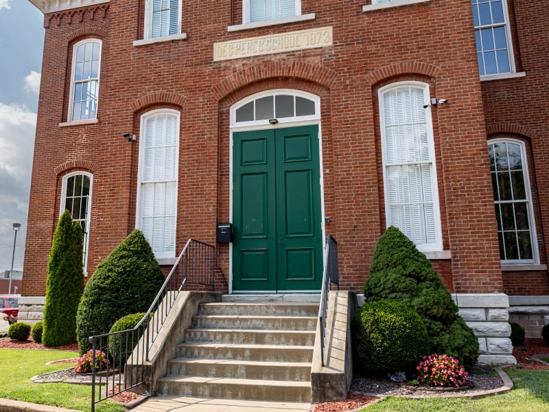Des Peres School