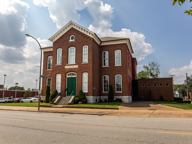 Des Peres School