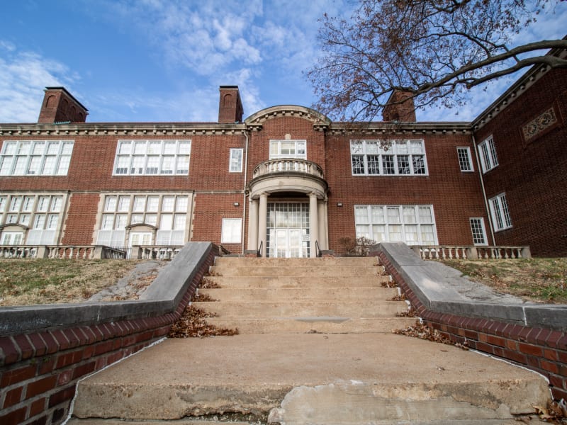 Pierre Laclede School