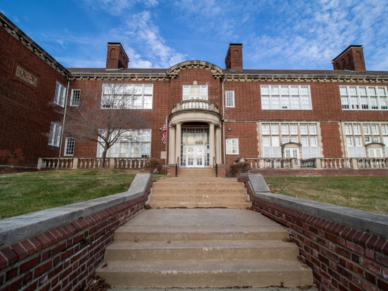 Pierre Laclede School