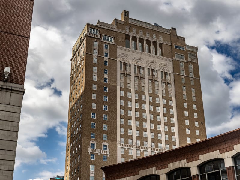 Lennox Hotel