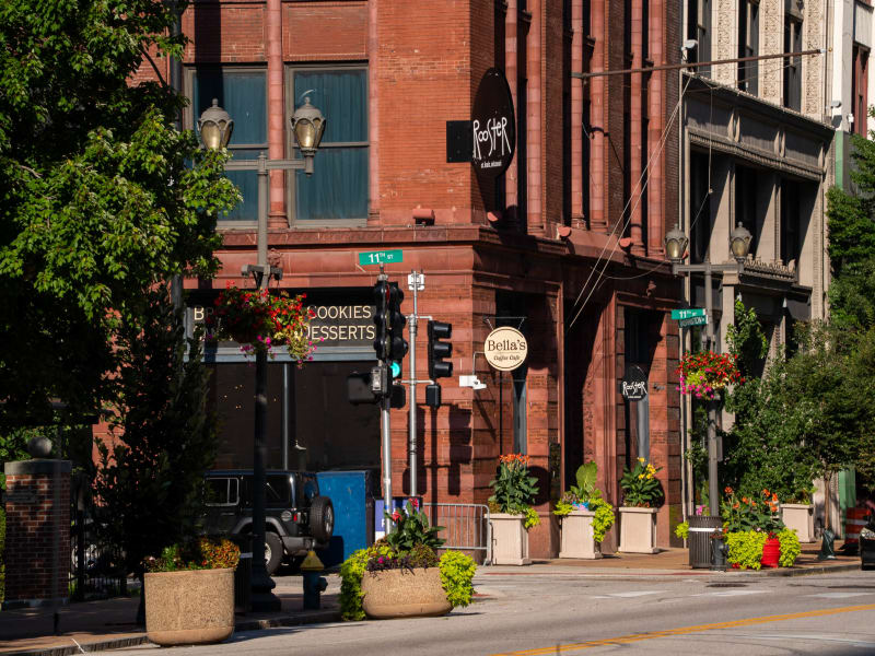 Bee Hat Company Building