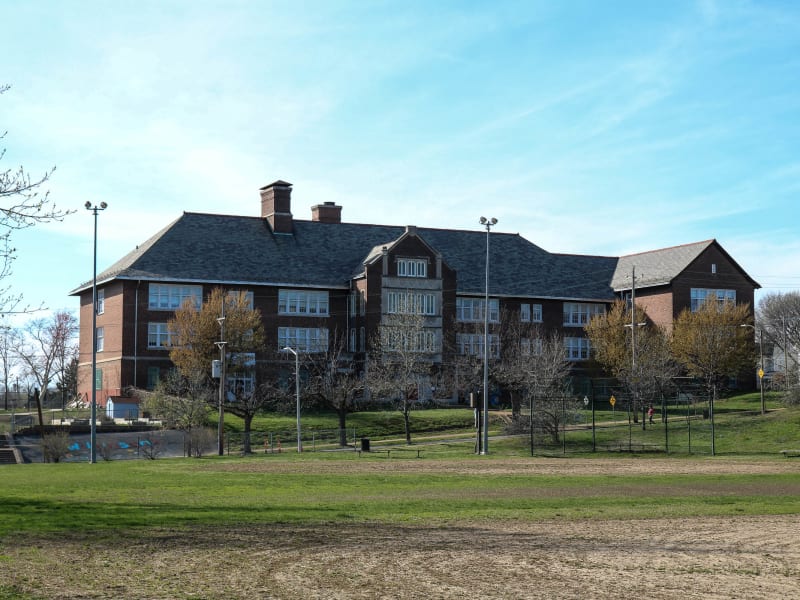 Roe School (1919)