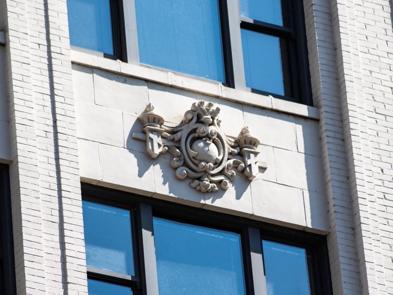 Syndicate Trust Building