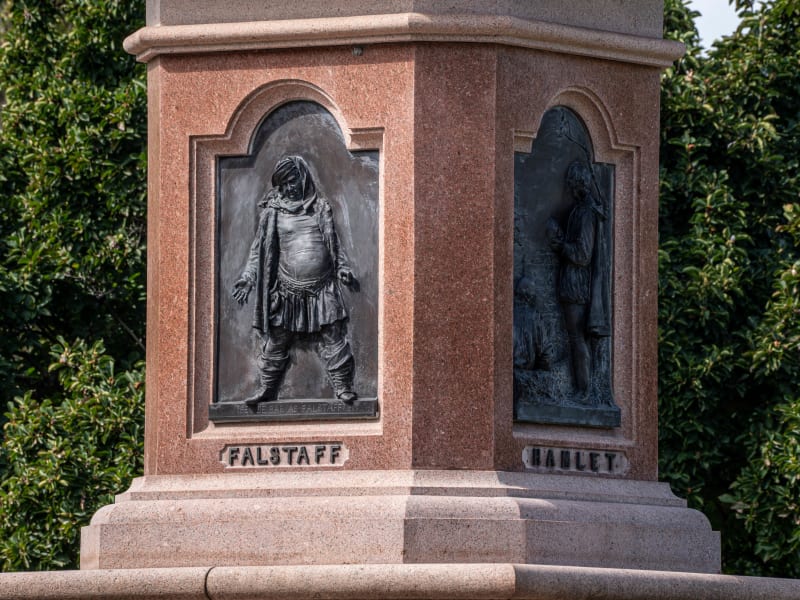William Shakespeare Statue