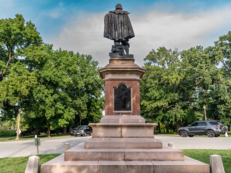 William Shakespeare Statue