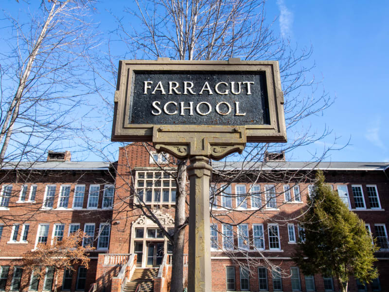 Farragut School