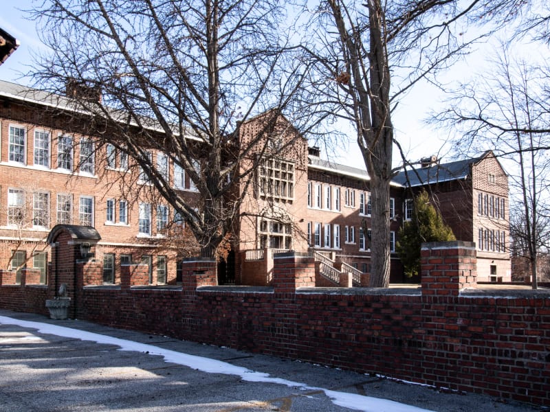 Farragut School