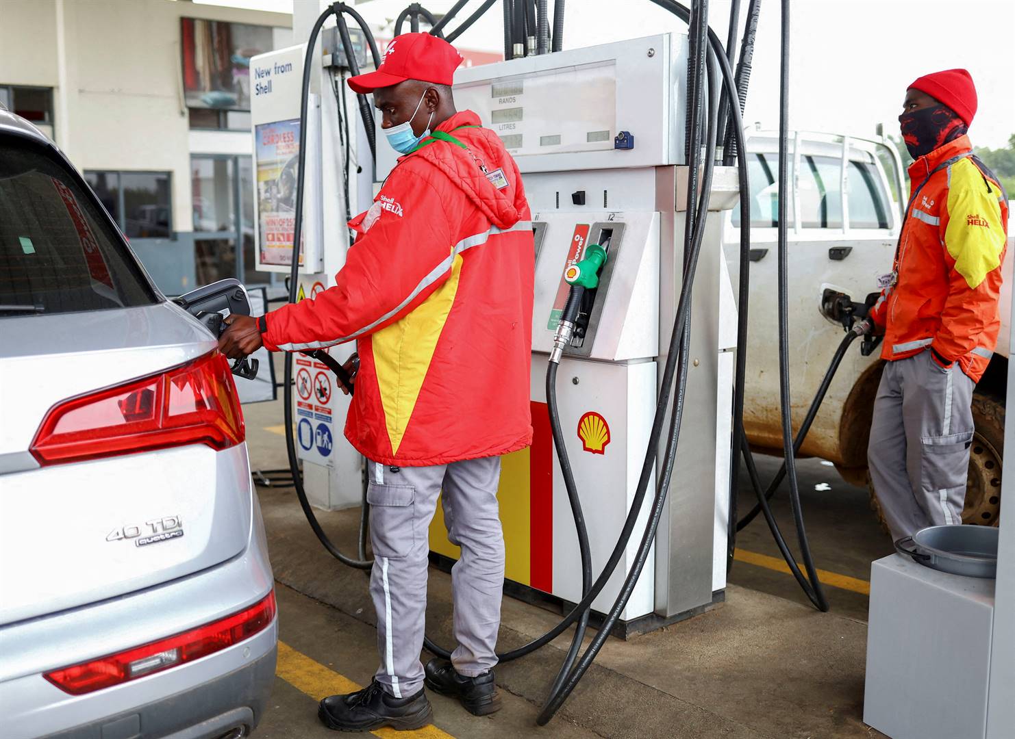 Photo:South Africans face fuel price hike in December – South African Daily