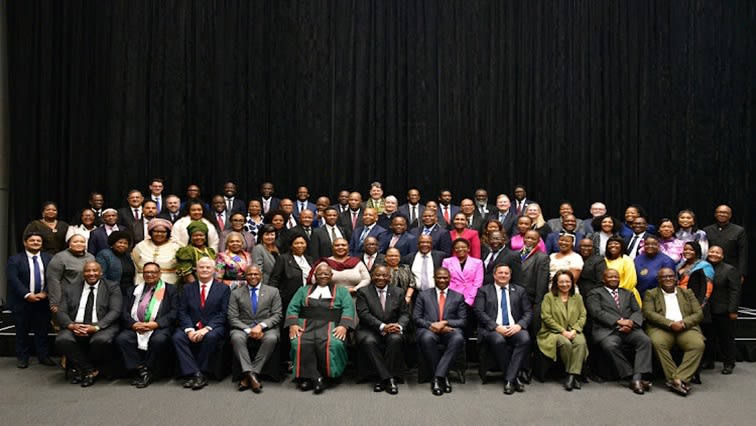 Photo:Public mood fragile despite GNU governance, says SARB– South African Daily”