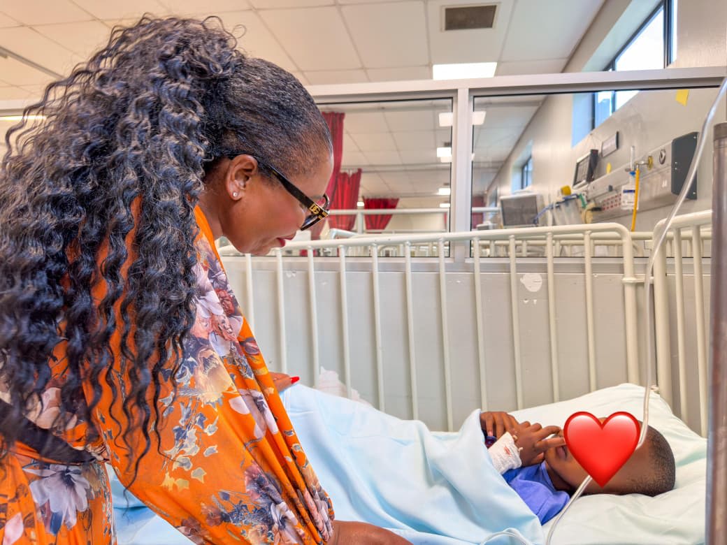 Photo:MEC visits six-year-old lightning strike victim– South African Daily”