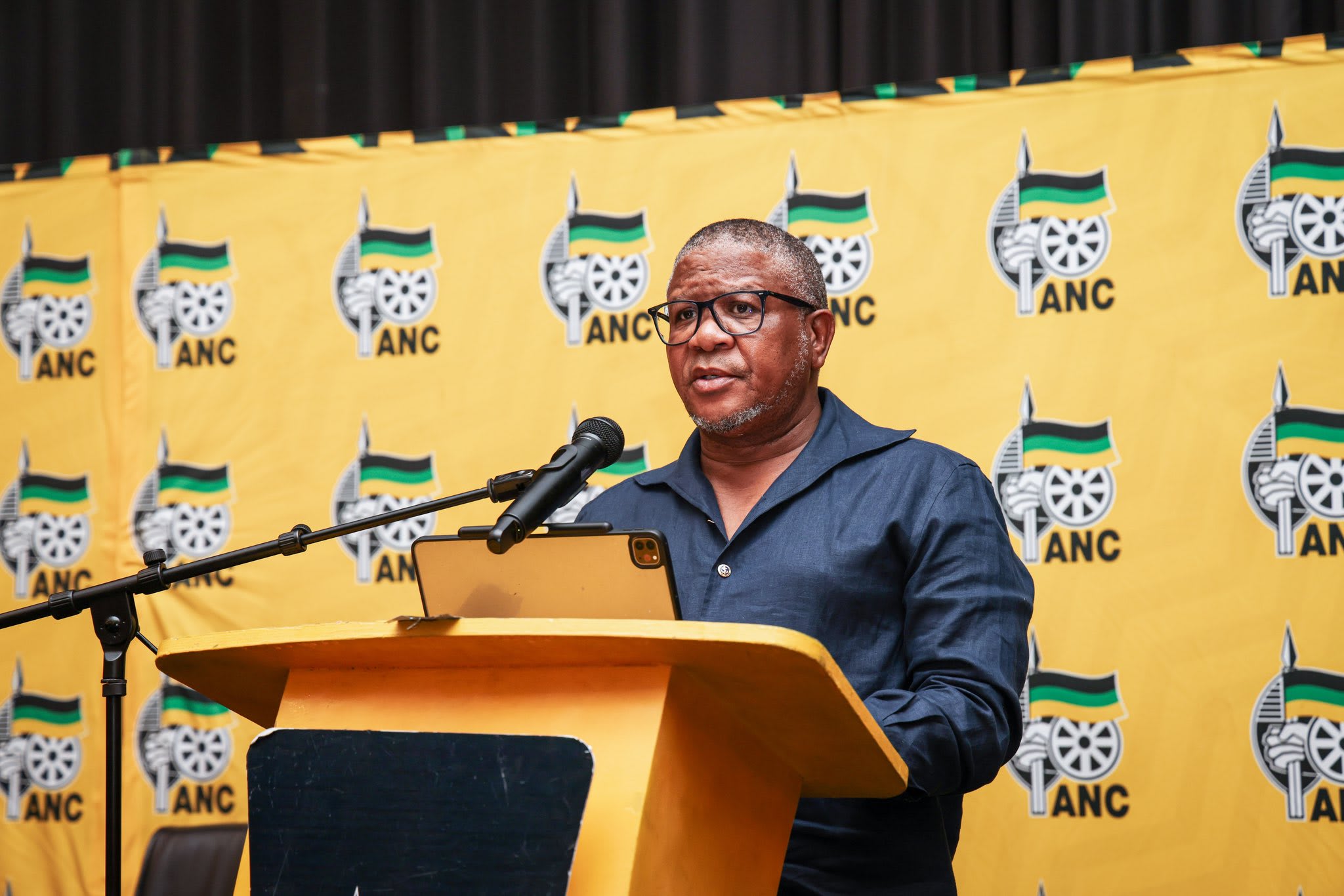 Author Thembelihle Mabanga – South African Daily