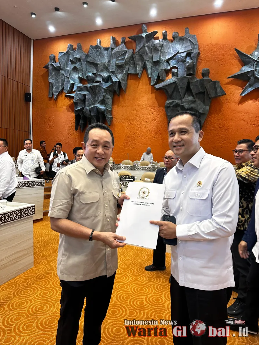 Anggota DPR RI H Yuliansyah, SE Serahkan Usulan ke Menteri Transmigrasi terkait Relokasi dan Perbaikan Infrastruktur Kawasan Transmigrasi Provinsi Kalimantan Barat