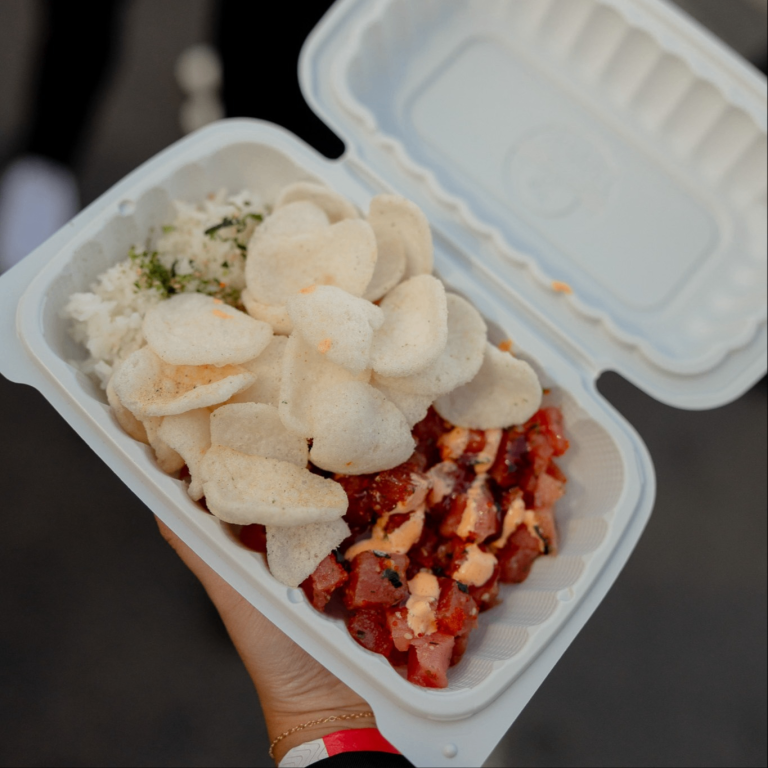a to go container of food 