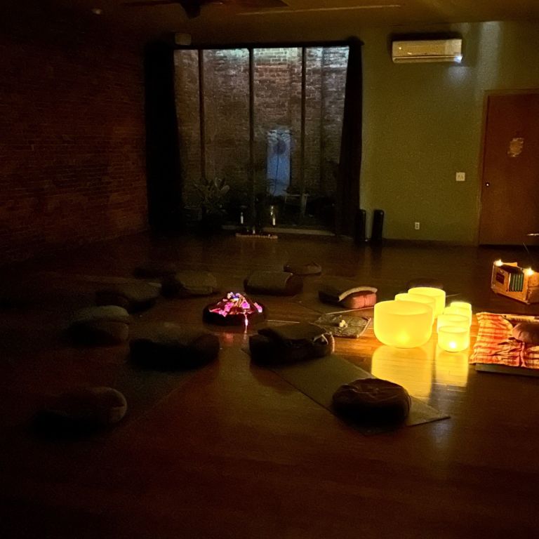 Event Photo: Sound Circle with Graham Slick (Cannabis Sound Bath Journey)