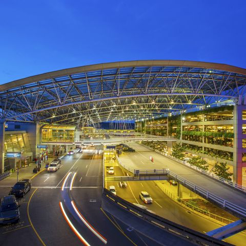 Cascade Station Shopping Center The Official Guide To Portland