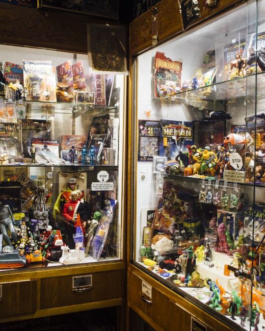 collectible toy shops near me