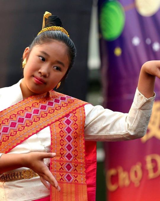 The Jade International Night Market is packed with multicultural performances.