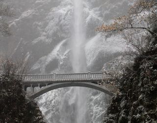 Multnomah Falls in the winter