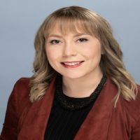 Headshot of Alenna Fouts