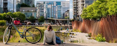 Tanner Springs Park in Portland\'s Pearl District