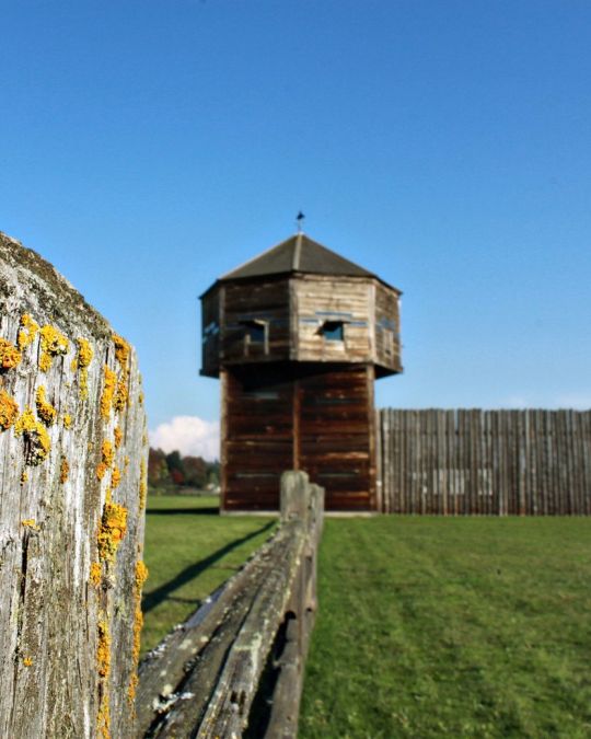 A wooden lookout tower at Fort Vancouver