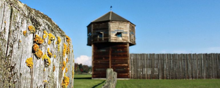 A wooden lookout tower at Fort Vancouver