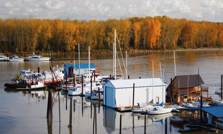 floating homes and house boats on the water