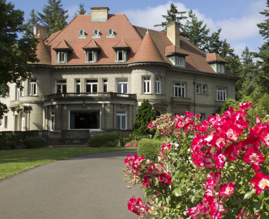 exterior of Pittock Mansion