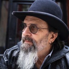 Steve Earle & the Dukes