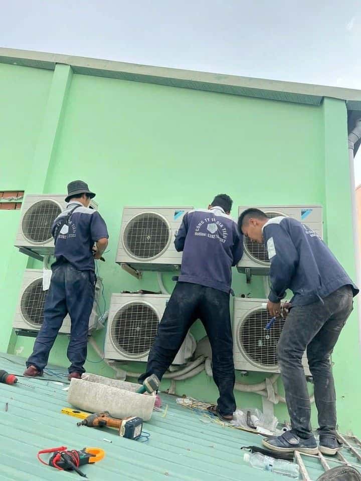 Lắp đặt nhiều dàn nóng máy lạnh — hệ thống VRV/VRF