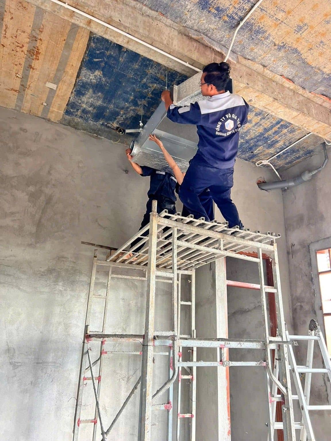 Thi công ống gió âm trần