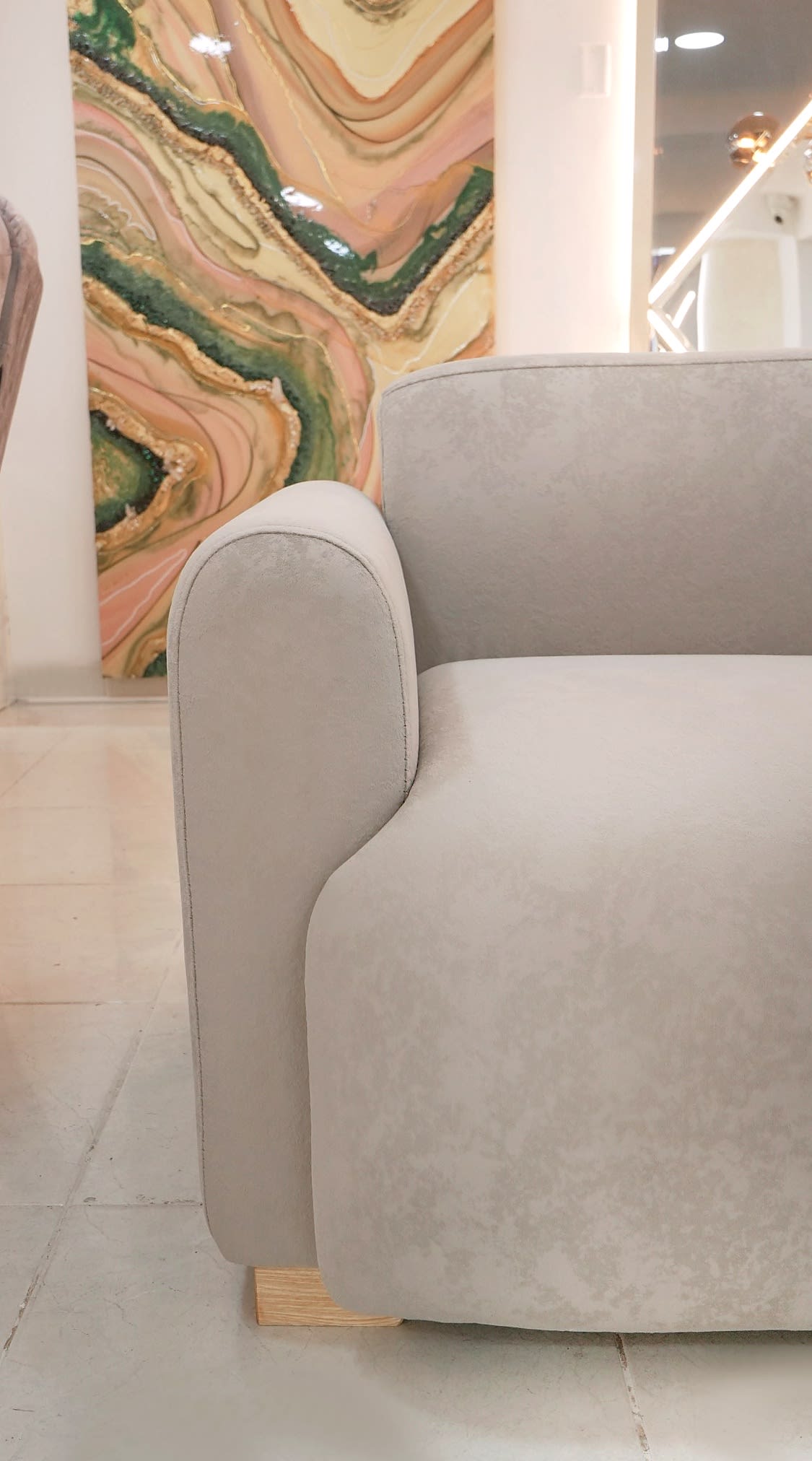 Sofá Oslo – Sofá Minimalista Moderno en Tela Beige miniatura 3