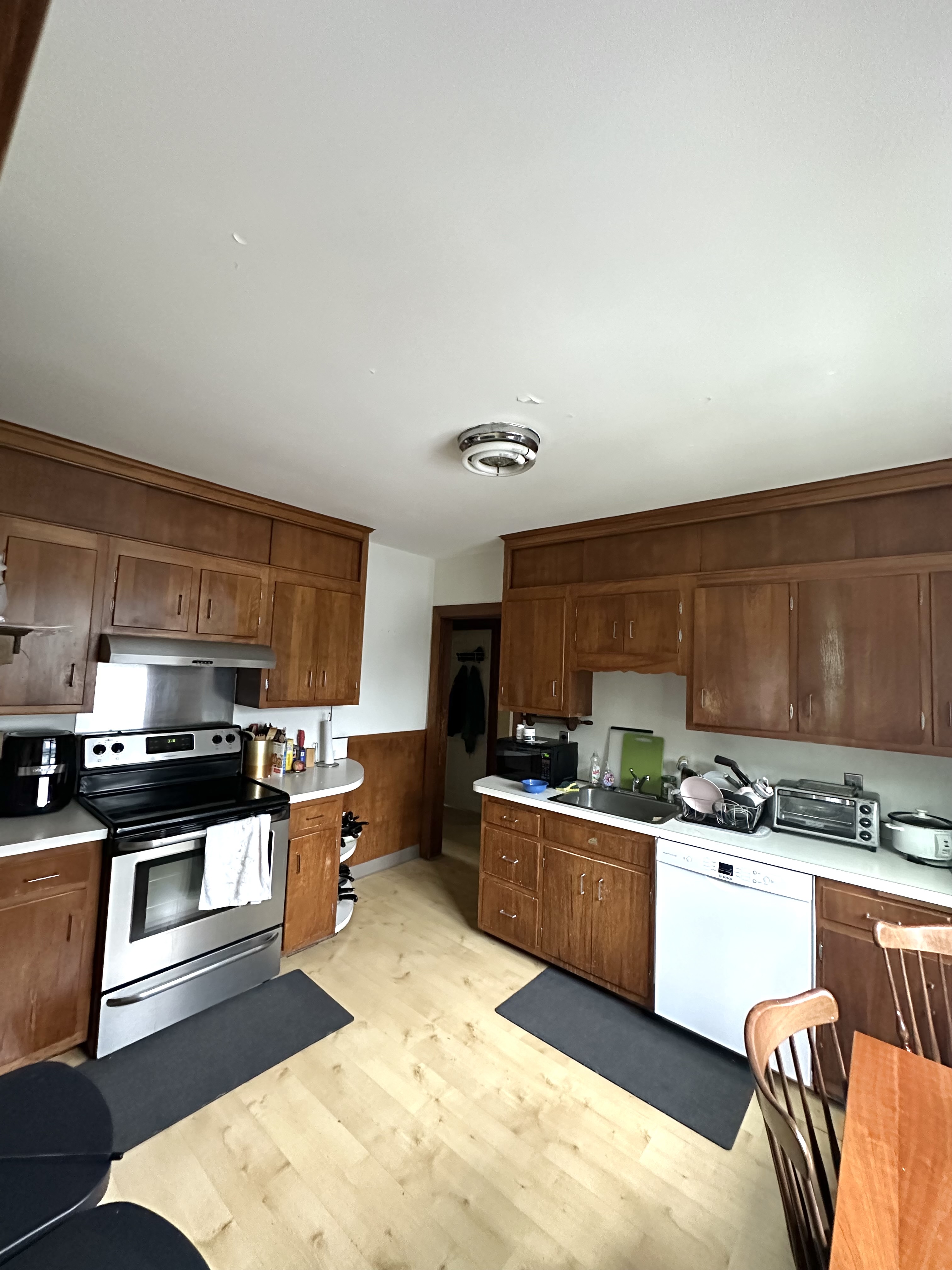 Summer 2024 sublet near Tufts — photo 3