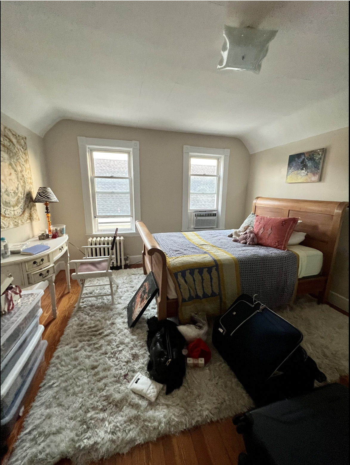 Summer 2024 sublet near Tufts — photo 3