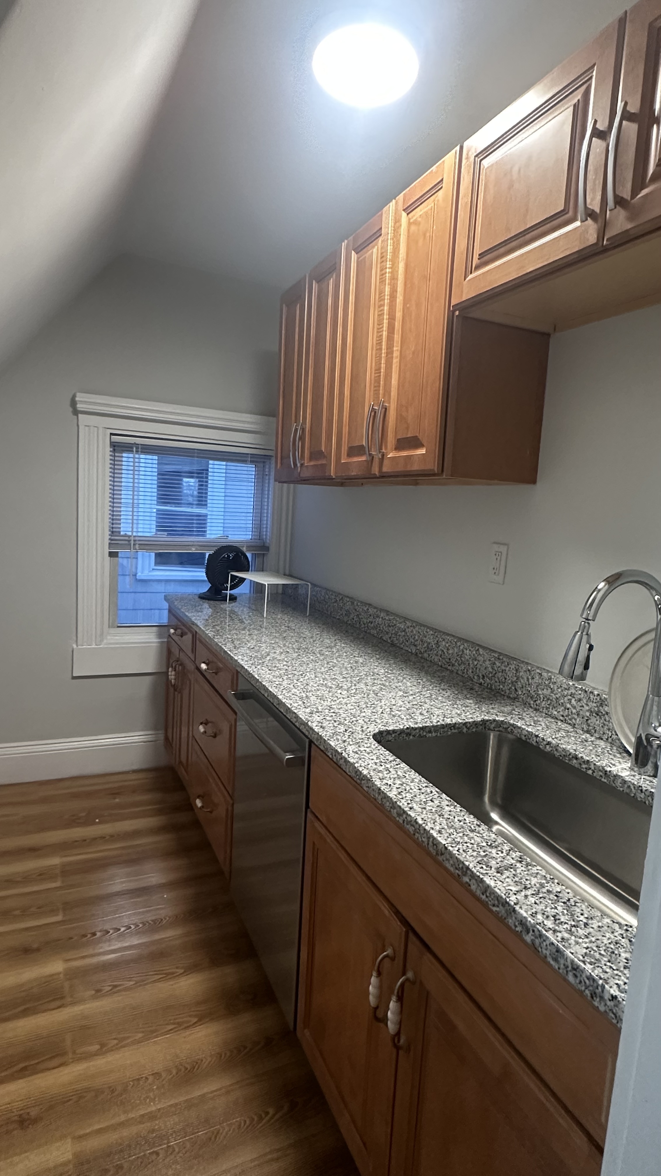 Summer 2024 sublet near Tufts — photo 3
