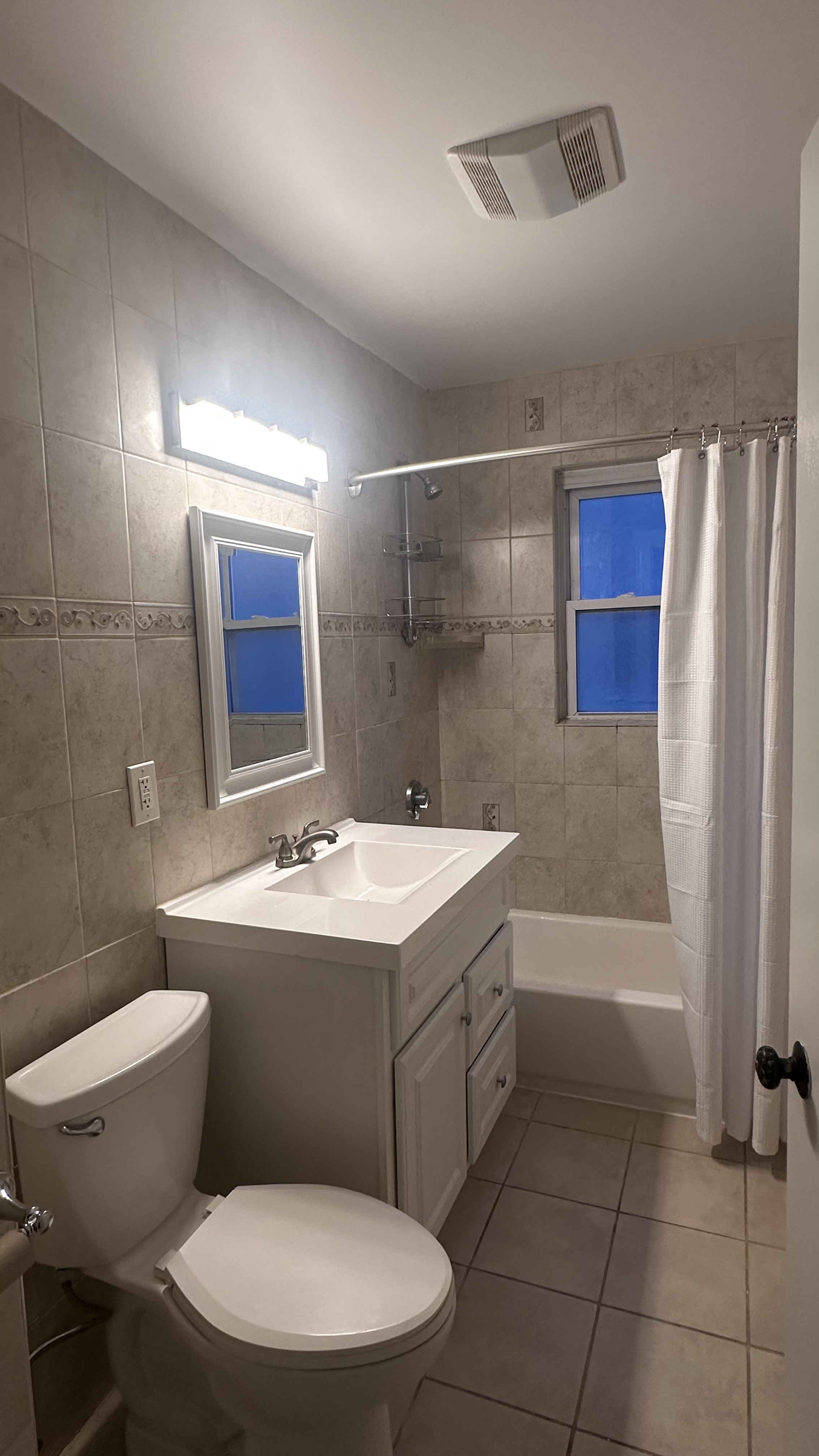Summer 2024 sublet near Tufts — photo 1