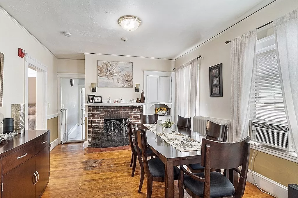 Summer 2024 sublet near Tufts — photo 3