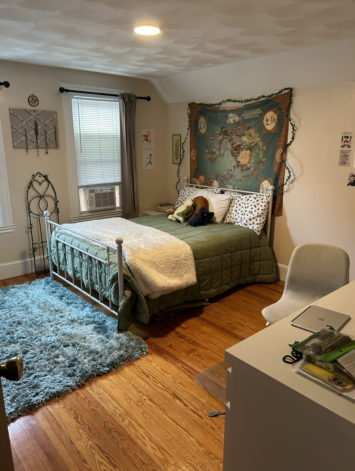 Summer 2024 sublet near Tufts — photo 1